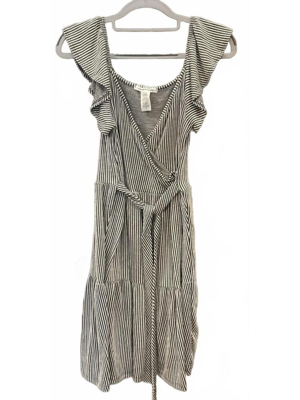 Caution To The Wind Womens V Neck Short Sleeve Gray/white Striped Dress Size M